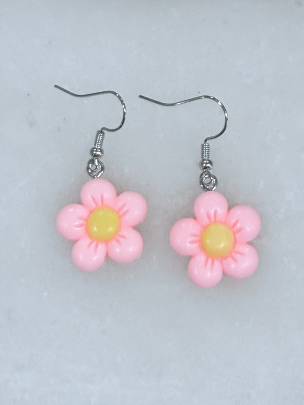 ✨ 5 for $30 Earring Bar ✨ Cute Pink Daisy Earrings • Kawaii Fun Floral Jewelry